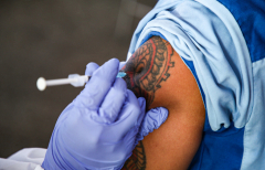 Cerita Rajah dari Ruang vaksinasi