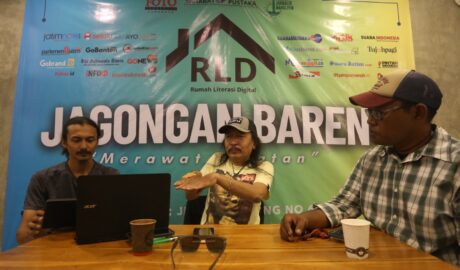 PFI Surabaya Angkat Isu Adaptasi Foto Jurnalistik di Era Disrupsi 10 WhatsApp Image 2025 09 26 at 19.36.15