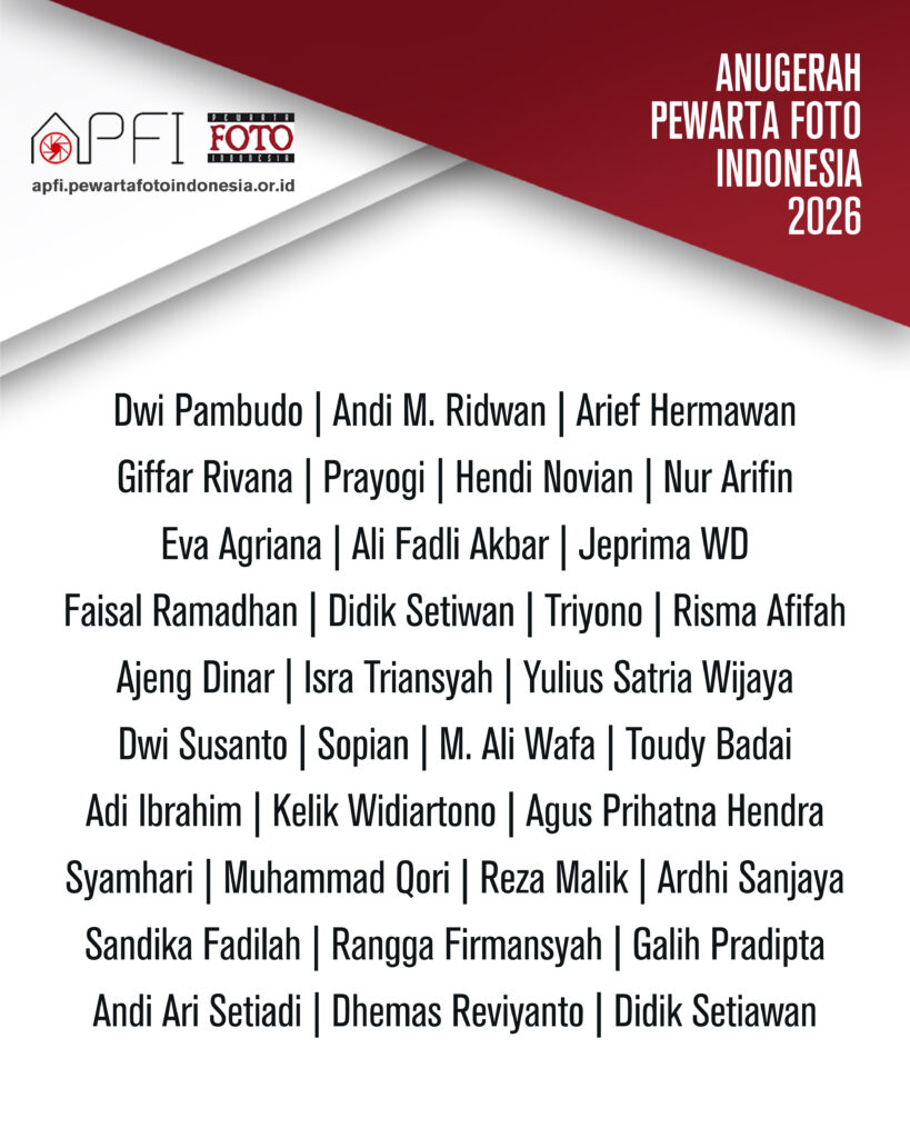 Slide grafis putih bertemakan APFI 2026 yang memuat daftar nama seluruh jajaran panitia pusat dan daerah yang berkontribusi menyukseskan acara.